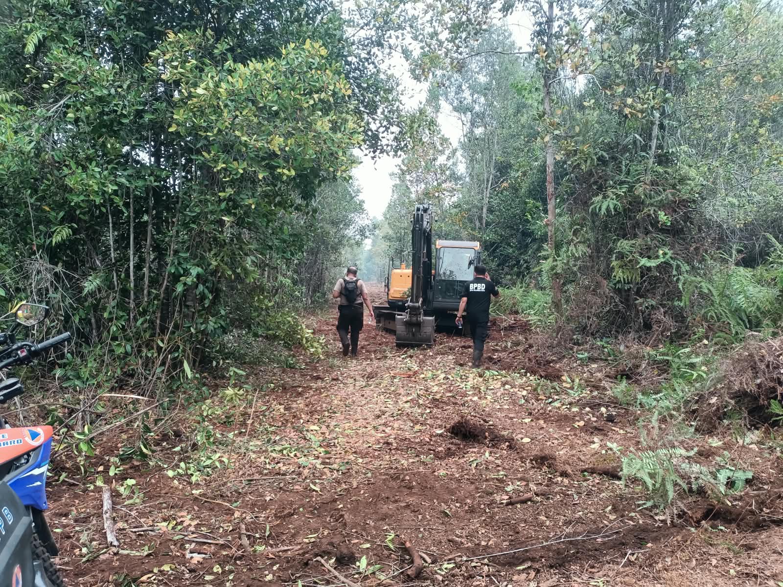 Polda Kalteng Bersama Satgas Intensifkan Penanganan Karhutla di Tjilik Riwut Km. 23