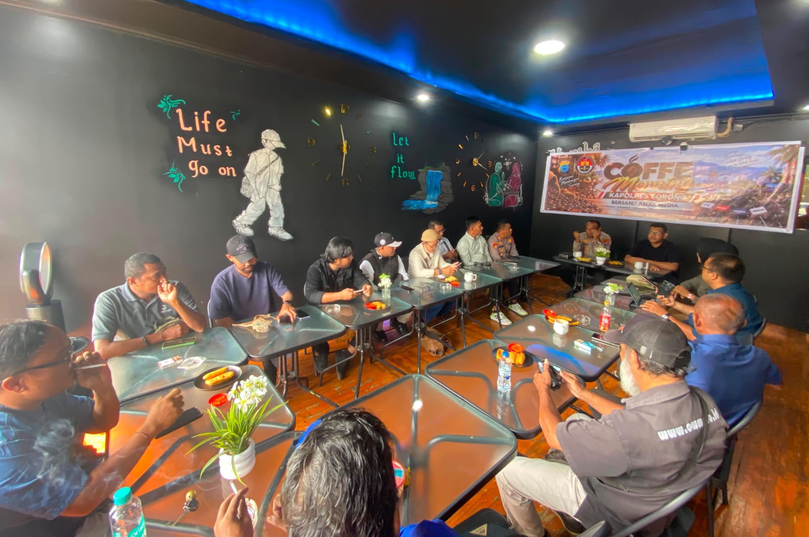 Perkuat Sinergi Informasi, Kapolres Sorong Gelar Coffee Morning Bersama Awak Media