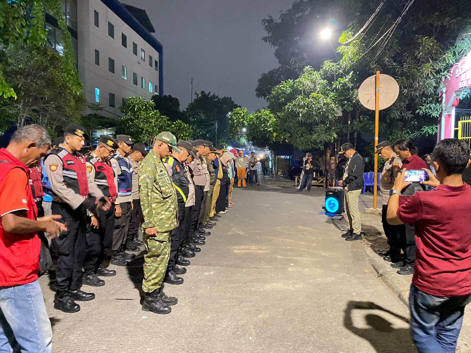 Jaga Jakarta dengan Kepedulian, 49 Personel Gabungan Gelar Patroli Malam di Tanjung Priok